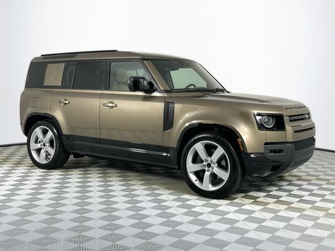 New 2026 Land Rover Defender 110 X-Dynamic SE image 3