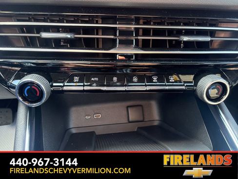 New 2026 Chevrolet Traverse Z71 w/ Driver Confidence Package image 32