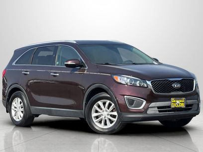 Used 2016 Kia Sorento LX w/ LX Convenience Package