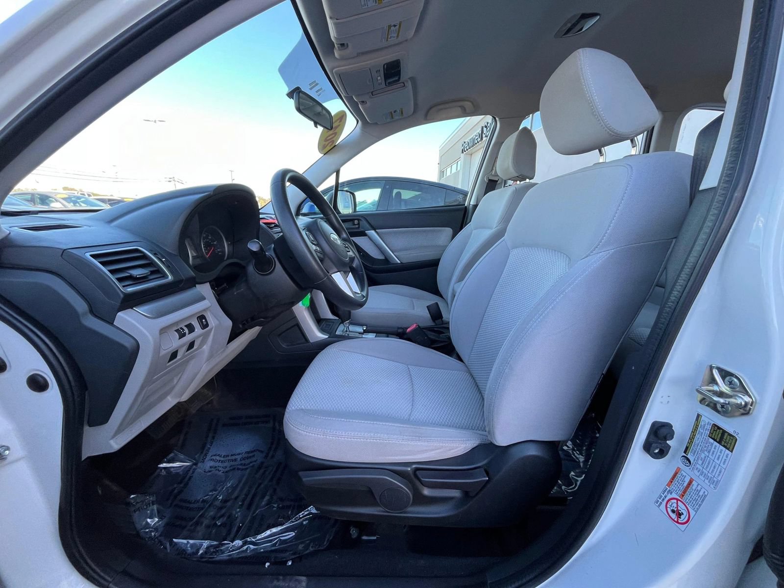 Used 2017 Subaru Forester 2.5i AWD/4WD image 27