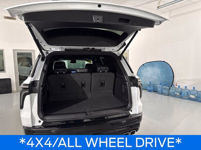 Used 2024 Chevrolet Traverse RS AWD/4WD image 11