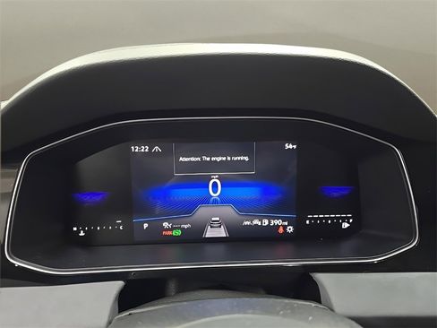 Used 2025 Volkswagen Jetta SE image 28