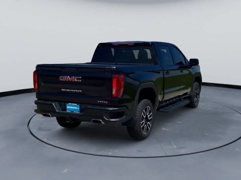 Used 2023 GMC Sierra 1500 AT4 w/ AT4 Preferred Package AWD/4WD image 5