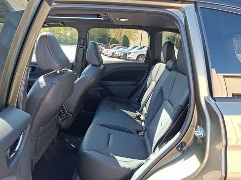 Used 2025 Subaru Forester Touring w/ Touring Package image 11