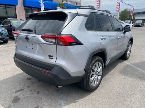 Used 2023 Toyota RAV4 XLE Premium AWD/4WD image 6