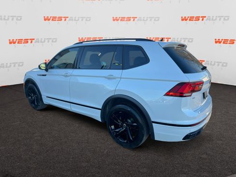 Used 2023 Volkswagen Tiguan SE R-Line image 3