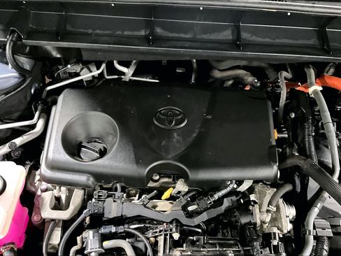 Used 2022 Toyota Highlander XLE AWD/4WD image 33