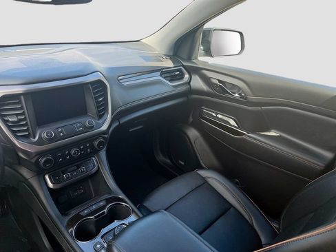 Used 2023 GMC Acadia AT4 w/ Technology Package AWD/4WD image 23