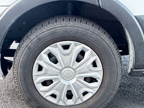 Used 2024 Ford Transit 350 XLT image 29