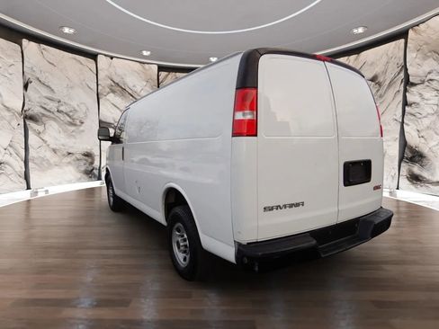 Used 2019 GMC Savana 2500 image 8