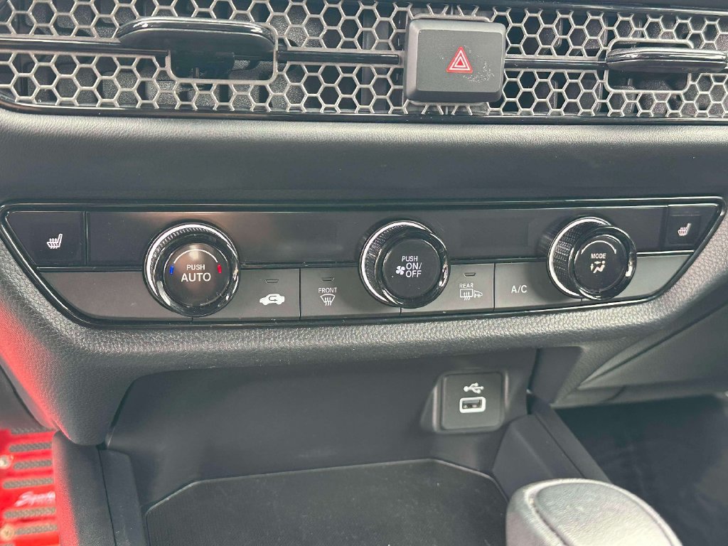 Certified 2025 Honda HR-V Sport image 22