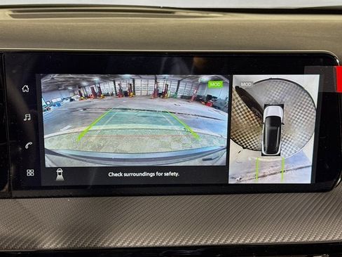 New 2026 Nissan Kicks SR w/ SR Premium Package AWD/4WD image 12