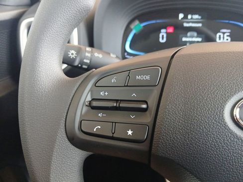 New 2026 Hyundai Venue SE FWD image 17