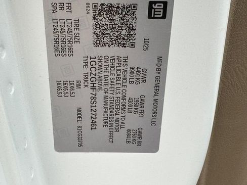 New 2025 Chevrolet Express 3500 Extended w/ Driver Convenience Package image 11