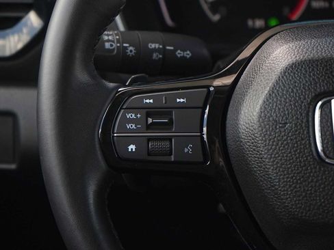 Used 2024 Honda Pilot EX-L image 17