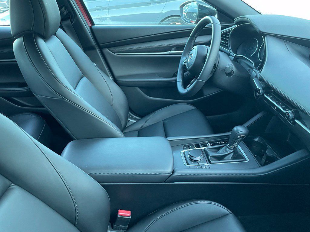 Certified 2026 MAZDA MAZDA3 s Sport w/ Appearance Package FWD image 9