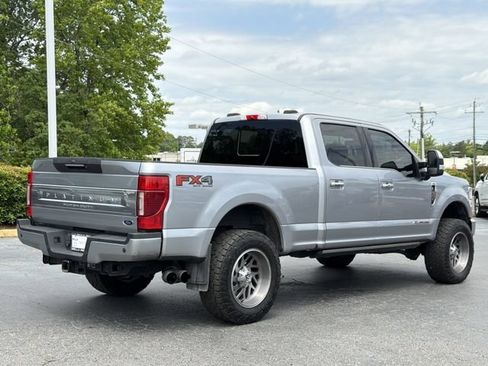 Used 2022 Ford F350 Platinum AWD/4WD image 7