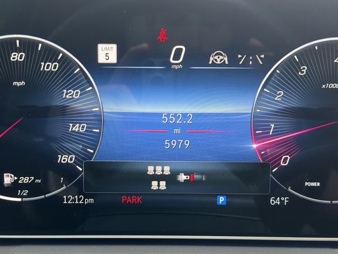 Used 2025 Mercedes-Benz GLS 450 4MATIC image 21