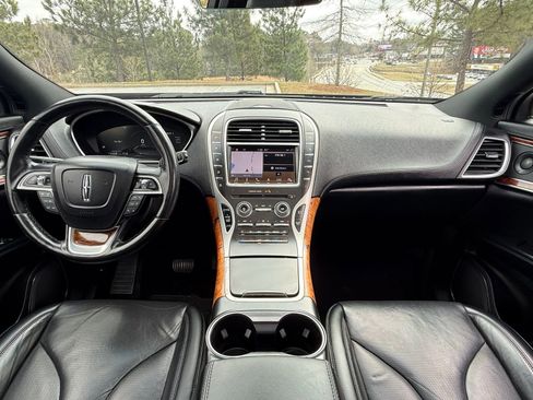 Used 2019 Lincoln Nautilus Reserve image 22