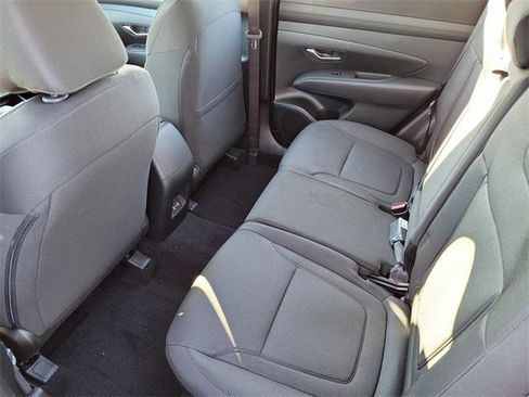 New 2026 Hyundai Tucson SE image 16