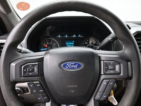 Used 2018 Ford F150 XLT AWD/4WD image 13