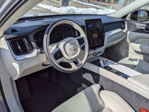 Used 2026 Volvo XC60 B5 Ultra w/ Protection Package Premier image 8