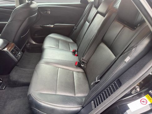 Used 2013 Toyota Avalon Limited FWD image 14