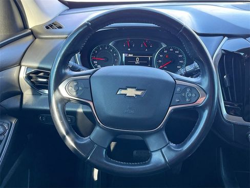 Used 2018 Chevrolet Traverse LT image 11