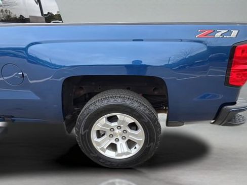 Used 2018 Chevrolet Silverado 1500 LT w/ All Star Edition image 33