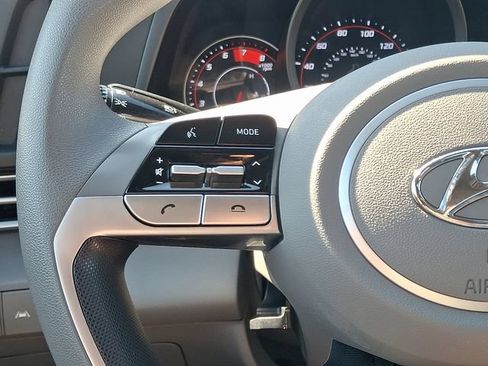 Used 2023 Hyundai Elantra SEL w/ Cargo Package FWD image 21