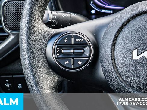 Used 2025 Kia Soul LX w/ LX Technology Package image 35