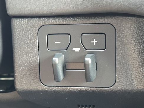New 2026 Toyota Tundra Platinum AWD/4WD image 24