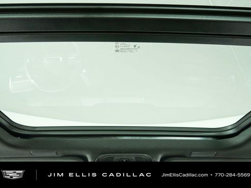 Used 2025 GMC Yukon AT4 Ultimate w/ LPO, Floor Liner Package AWD/4WD image 23