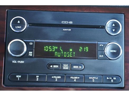 Used 2010 Ford F350 Lariat image 22