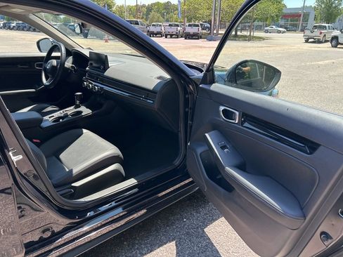 Used 2024 Honda Civic EX-L image 13