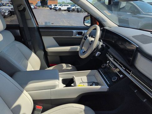 Used 2024 Hyundai Santa Fe Limited image 7