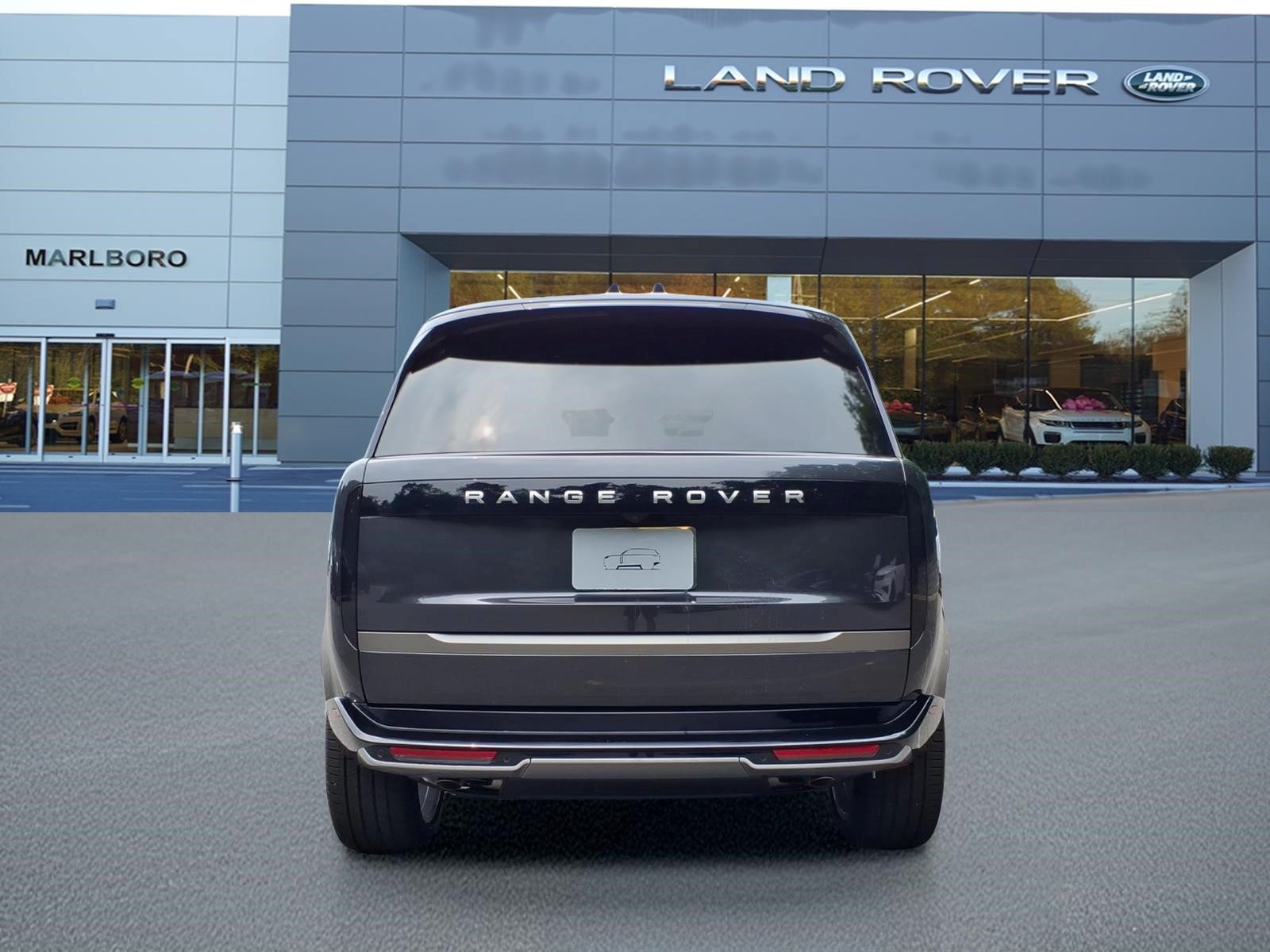 New 2026 Land Rover Range Rover Long Wheelbase SE AWD/4WD image 7