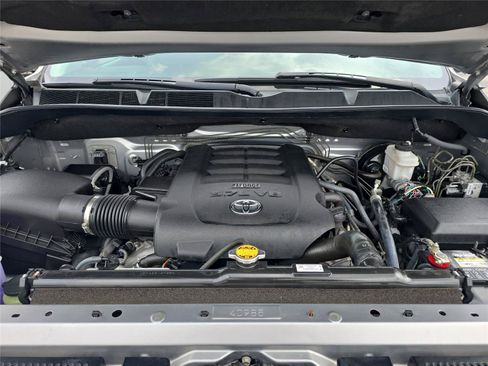 Used 2017 Toyota Tundra Limited AWD/4WD image 29