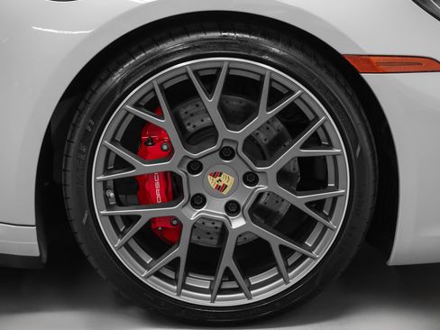 Certified 2024 Porsche 911 Carrera S RWD image 17