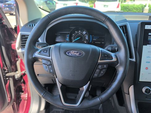 Used 2022 Ford Edge SEL w/ Convenience Package AWD/4WD image 24