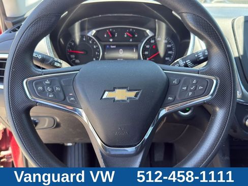 Used 2020 Chevrolet Equinox LT FWD image 19