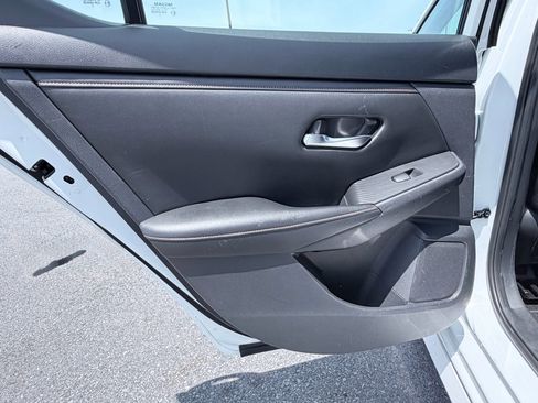 Used 2020 Nissan Sentra SR w/ Electronics Package FWD image 24
