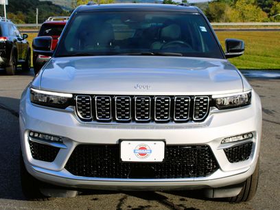Used 2025 Jeep Grand Cherokee Summit w/ Luxury Tech Group V