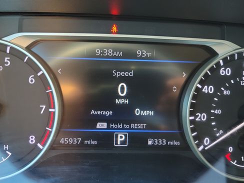 Certified 2024 Nissan Sentra SV FWD image 22