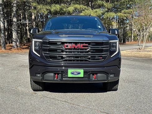 Used 2022 GMC Sierra 1500 AT4 w/ Technology Package image 2