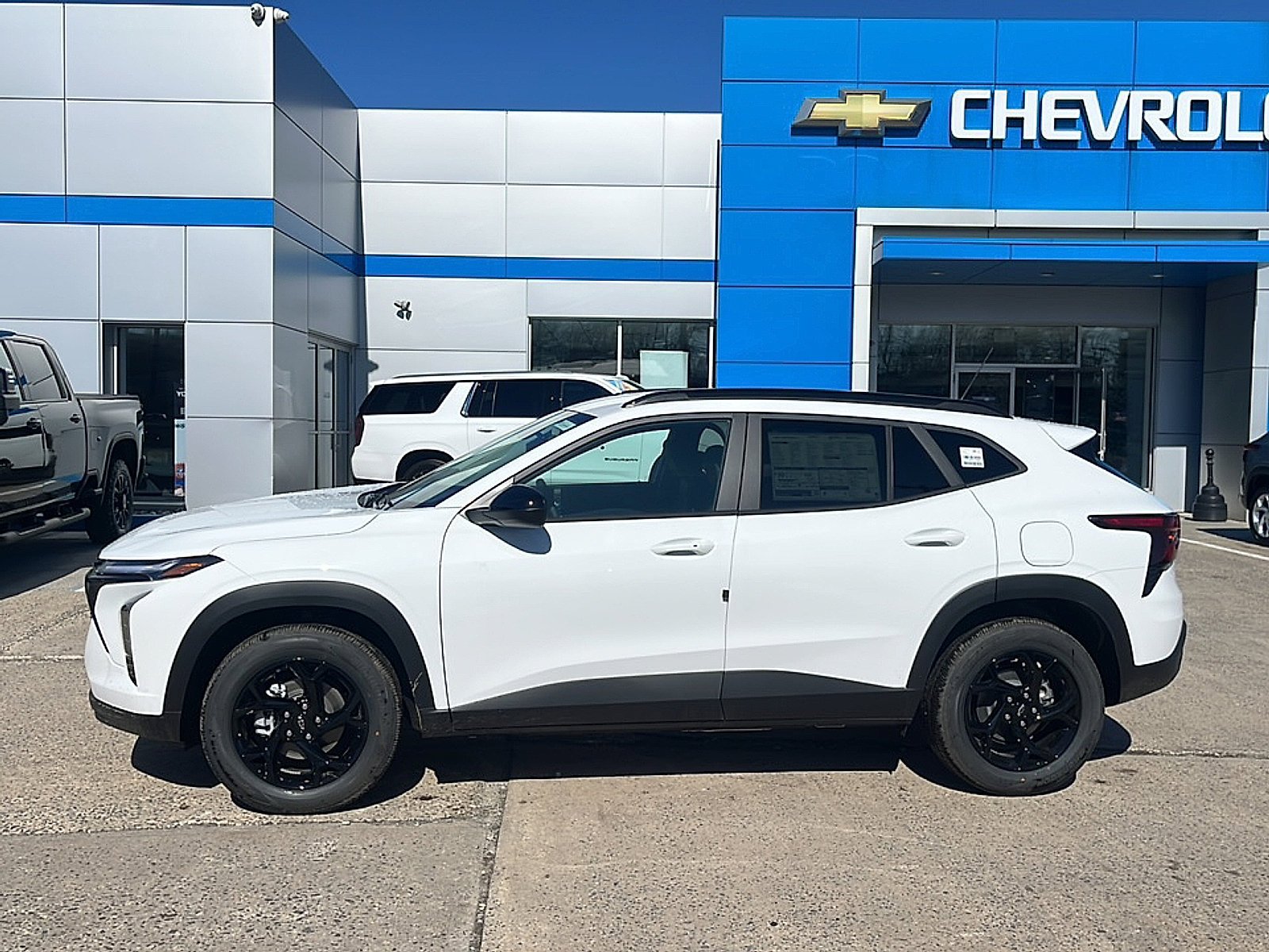 New 2026 Chevrolet Trax LT w/ Driver Confidence Package FWD image 7