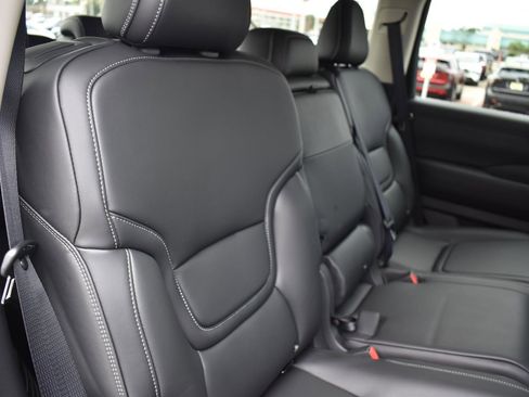 New 2026 Nissan Armada SV image 54