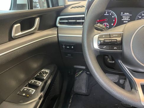 Used 2023 Kia K5 LXS FWD image 11