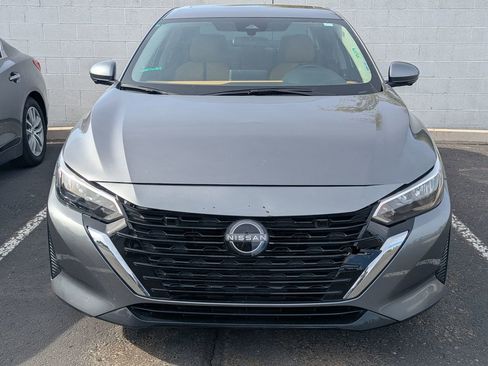 Used 2024 Nissan Sentra SV w/ SV Premium Package FWD image 3