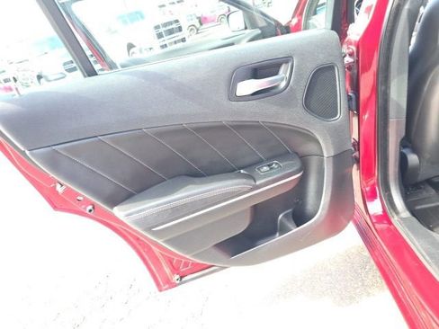 Used 2017 Dodge Charger SXT w/ AWD Plus Group image 30